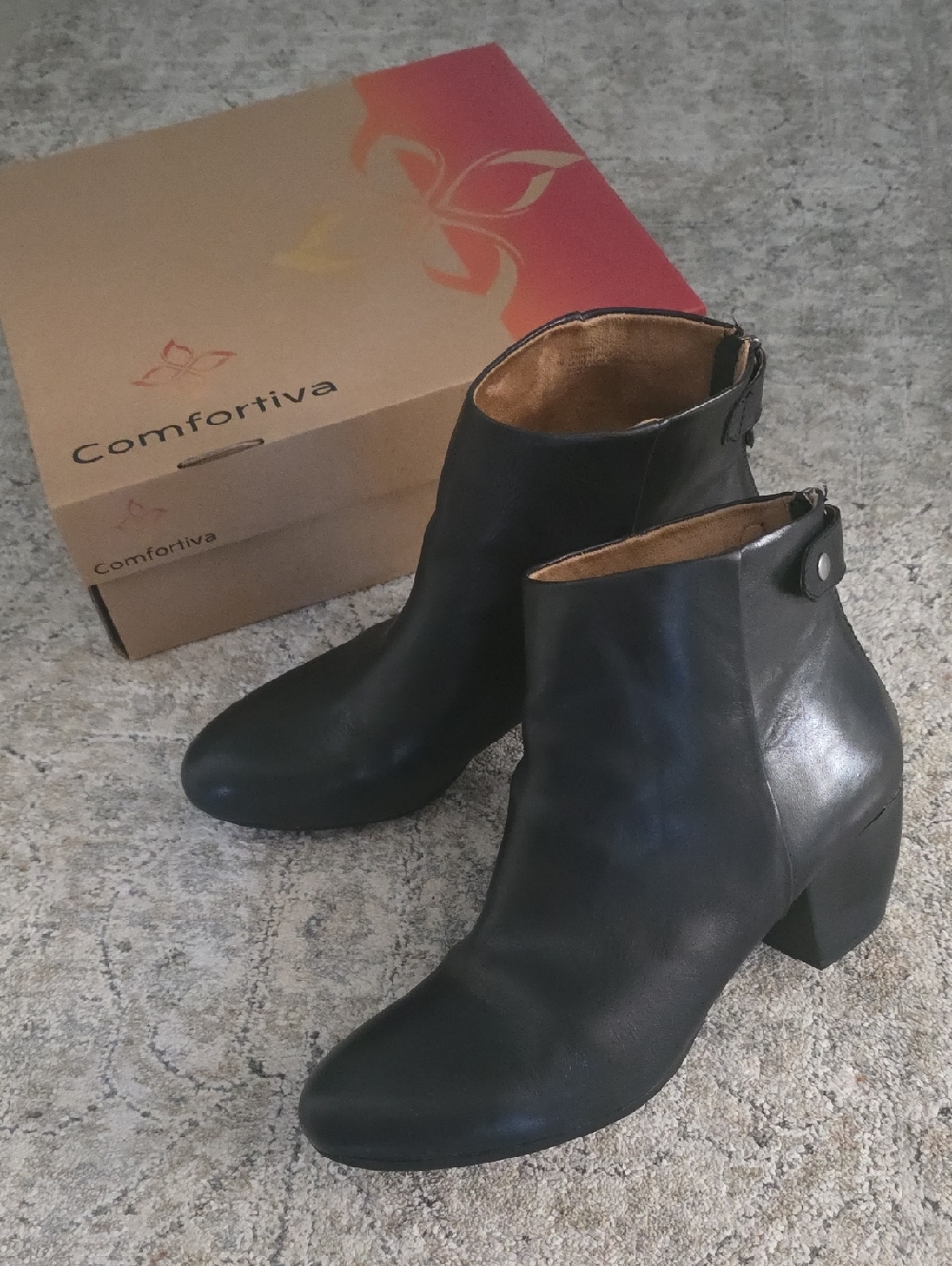 Comfortiva Black Leather Ankle Booties with Block Heel